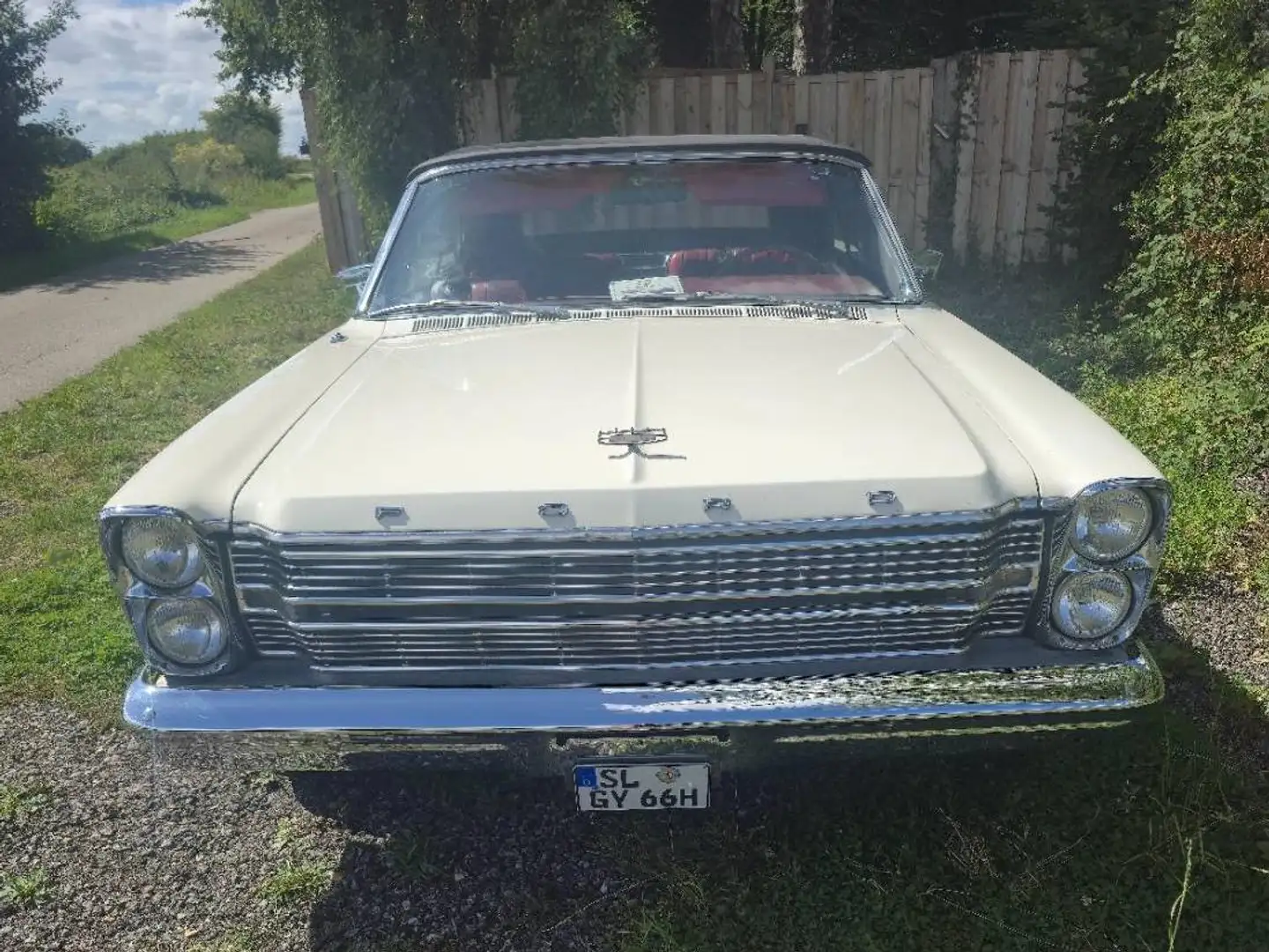 Ford Fairlane Weiß - 2