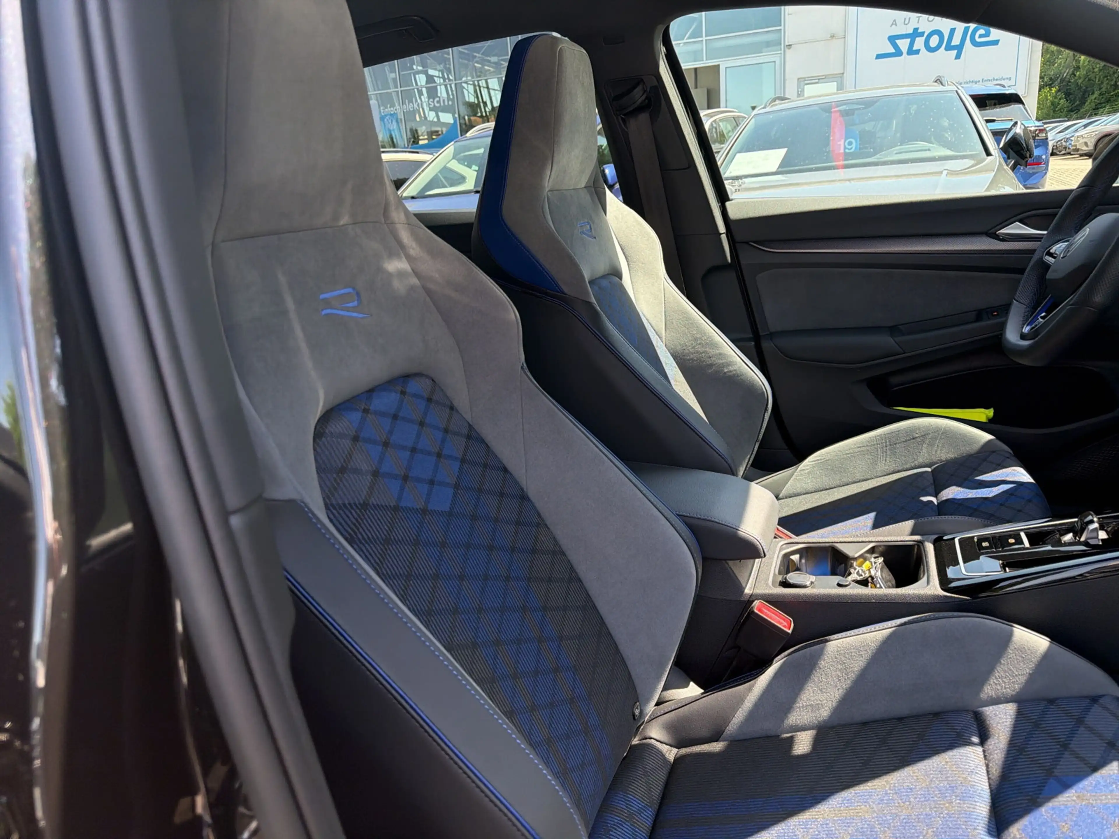 Volkswagen Golf R 4M Navi Black Style Pano Harman Kardon R — photo 13