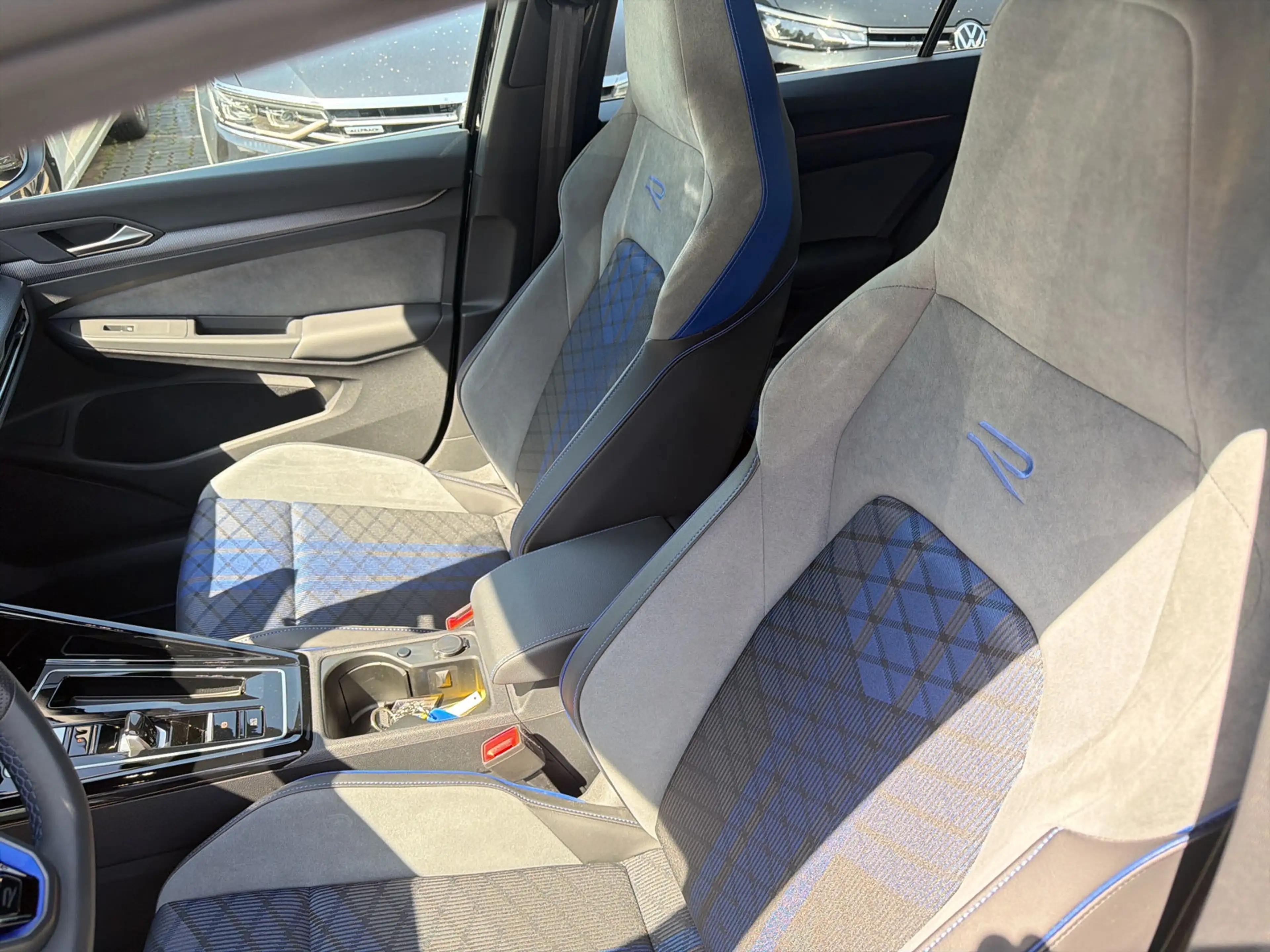 Volkswagen Golf R 4M Navi Black Style Pano Harman Kardon R — photo 7