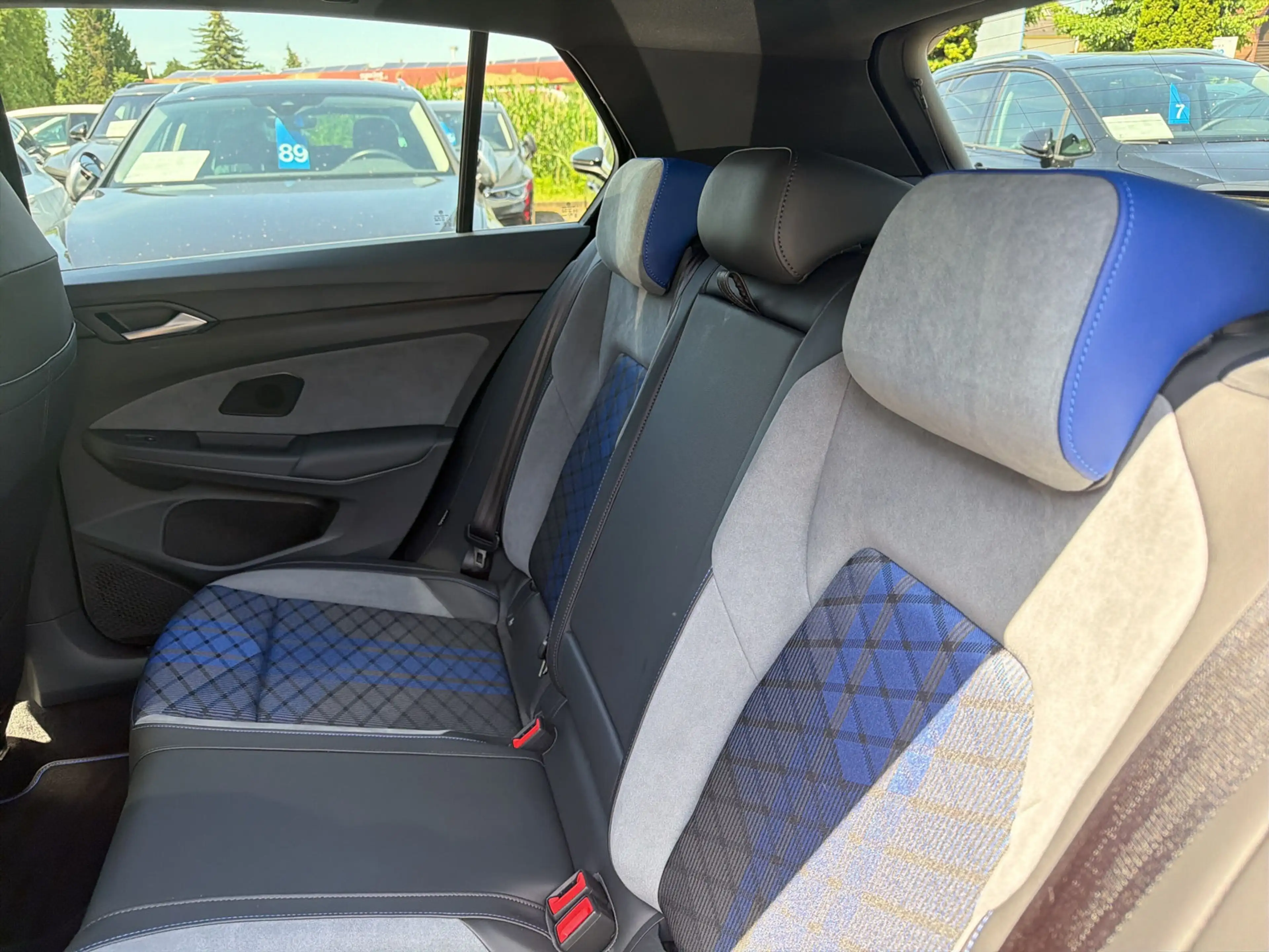 Volkswagen Golf R 4M Navi Black Style Pano Harman Kardon R — photo 9