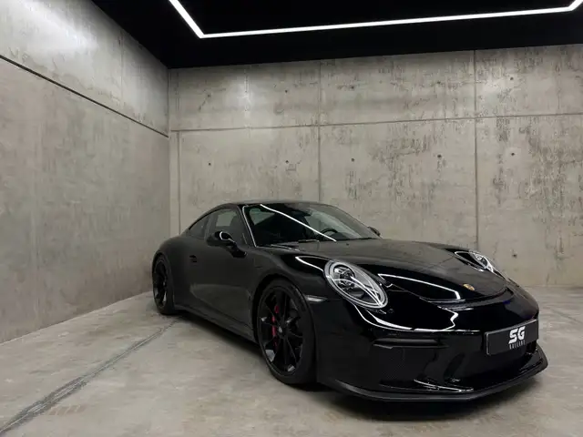Porsche 991 main image