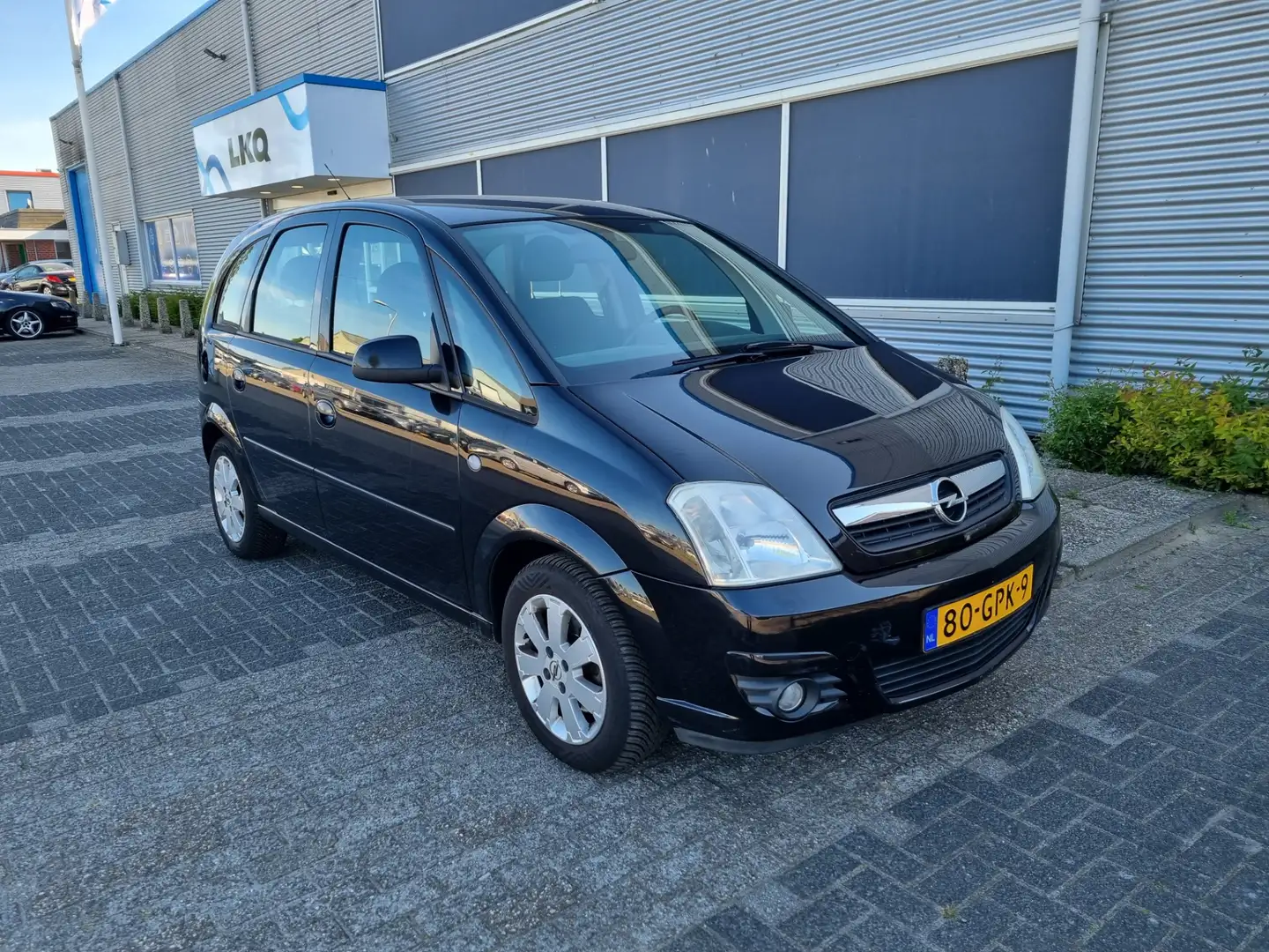 Opel Meriva 1.6-16V Cosmo 77kw Airco! Bj:2008 NAP! Zwart - 2