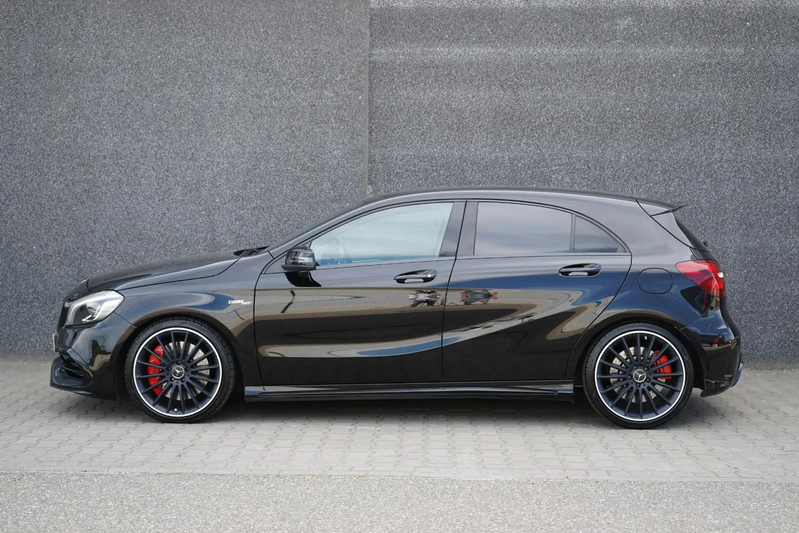 Mercedes-Benz A 45 AMG 4MATIC facelift / Camera/ Carplay/ Sportuitlaat! Noir - 2