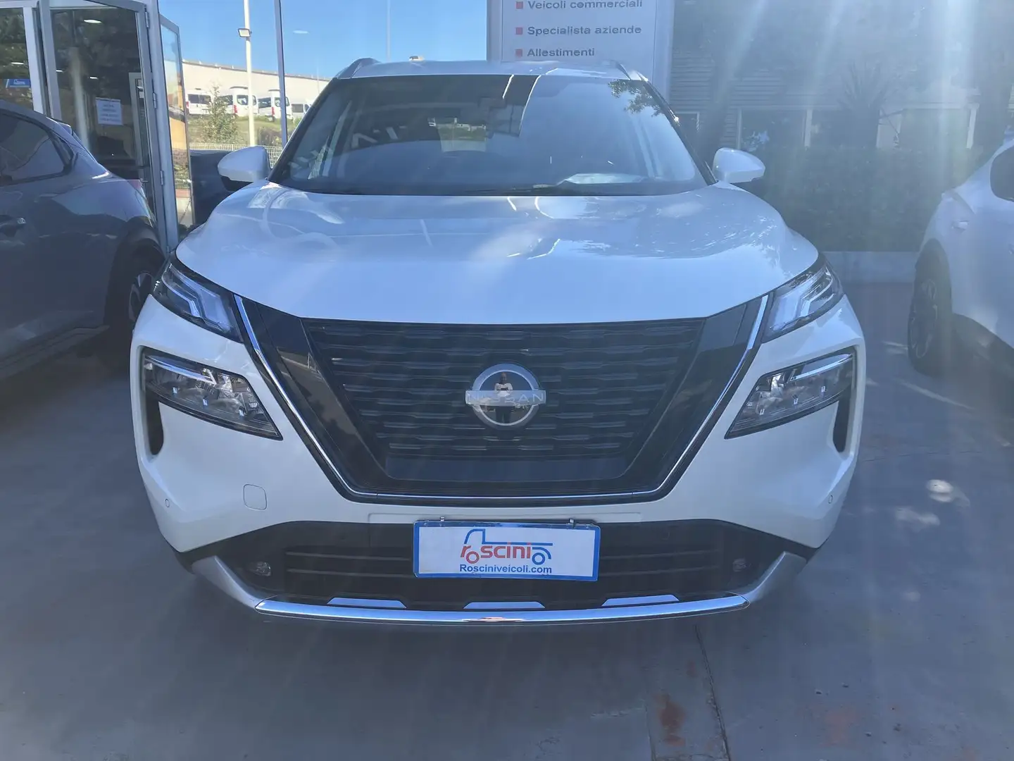 Nissan X-Trail X-Trail e-Power 2WD 5 posti Tekna Weiß - 2