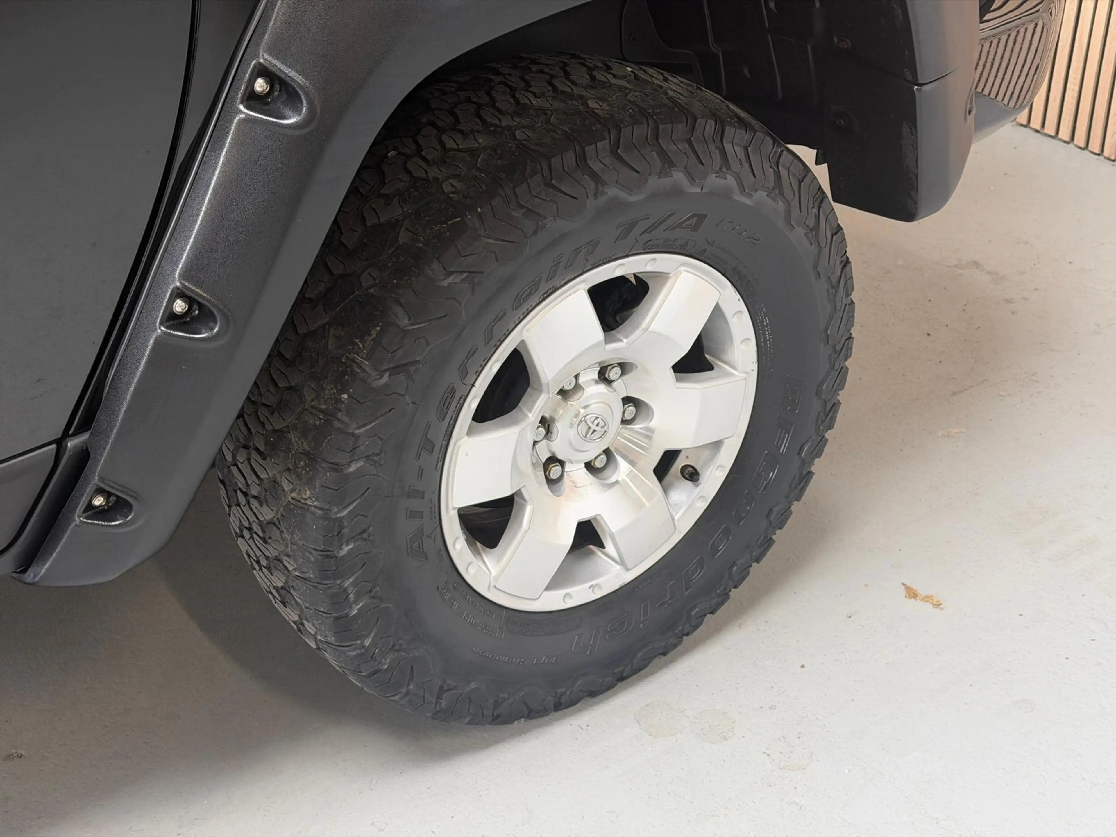 Toyota FJ Cruiser 4.0 V6 VVT-I - LEER - NAVI — photo 15