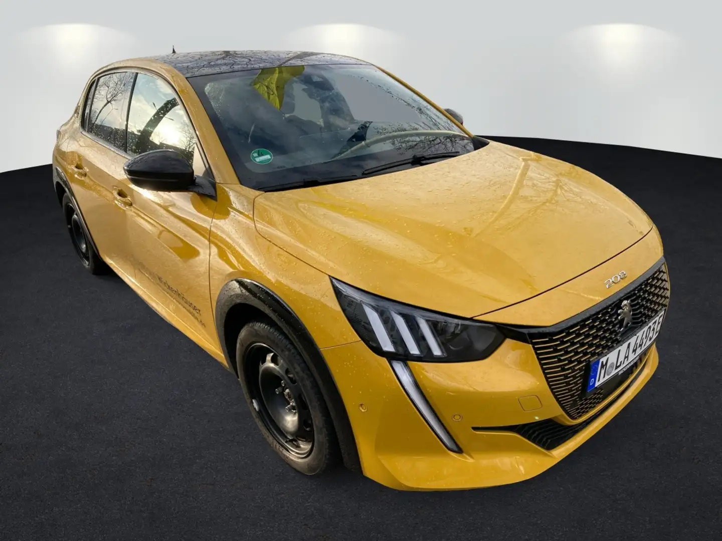Peugeot 208 e- 136 GT+ SHZ FLA 17LM Kamera Navi Amarillo - 2