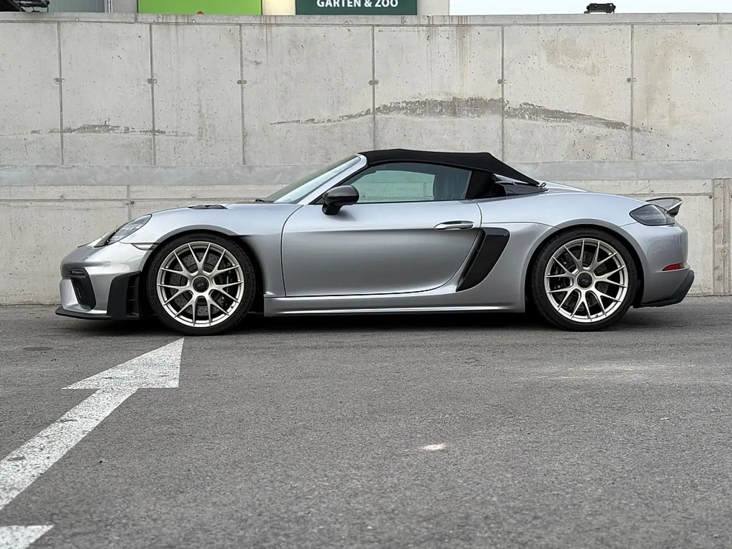 Porsche 718 Spyder RS, Magnesium/Weissach/Manthey Plateado - 1
