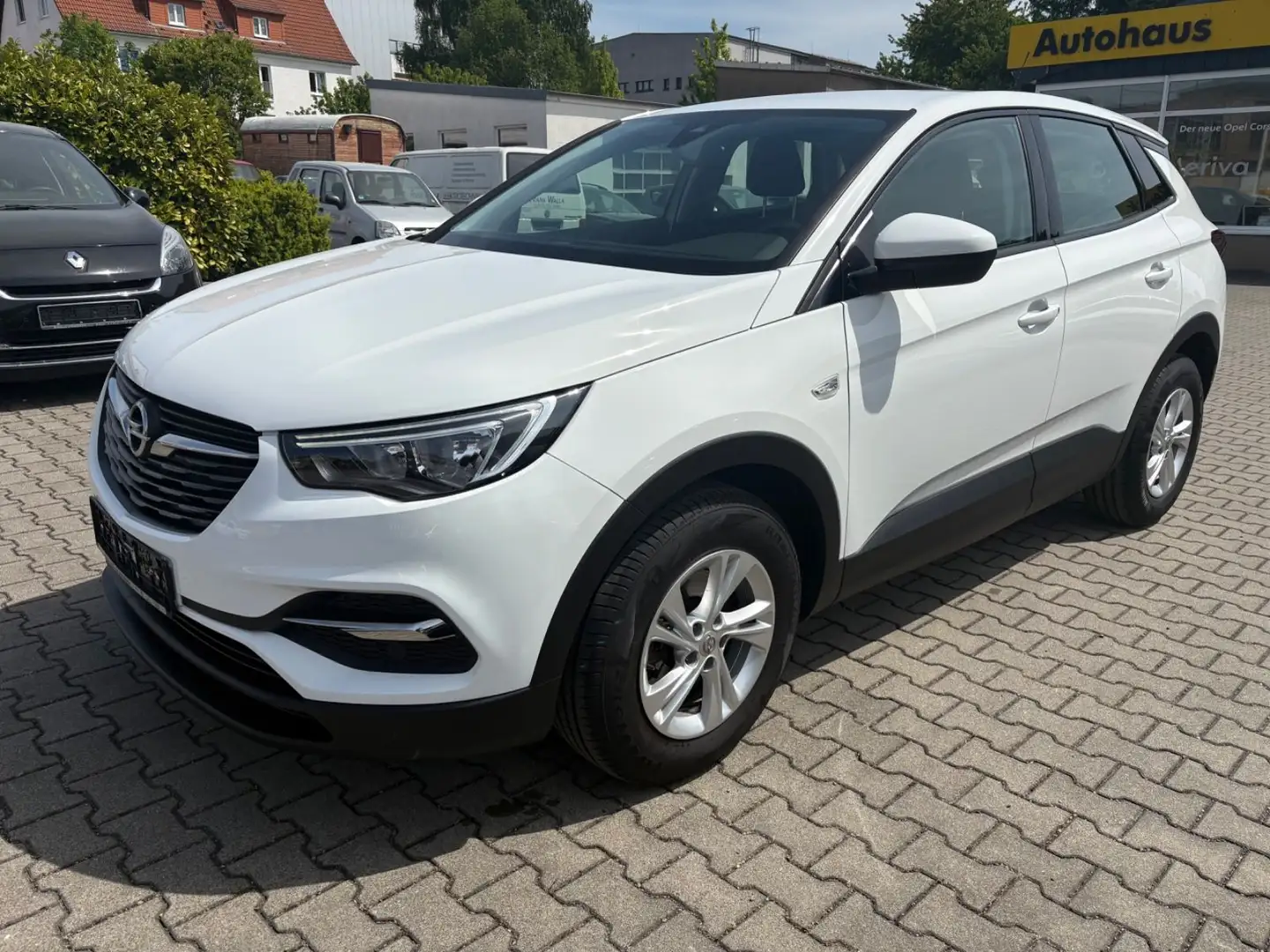 Opel Grandland X // WENIG KM // Blanc - 1