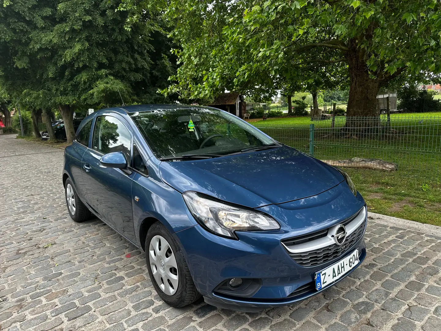 Opel Corsa 1.4i Black Edition Easytronic Mavi - 1