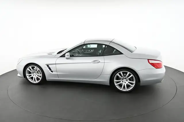 Mercedes-Benz SL view 19