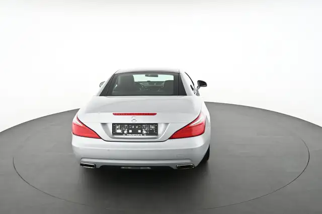 Mercedes-Benz SL view 24