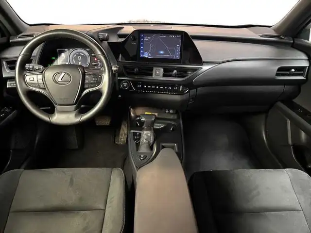 Lexus UX view 13