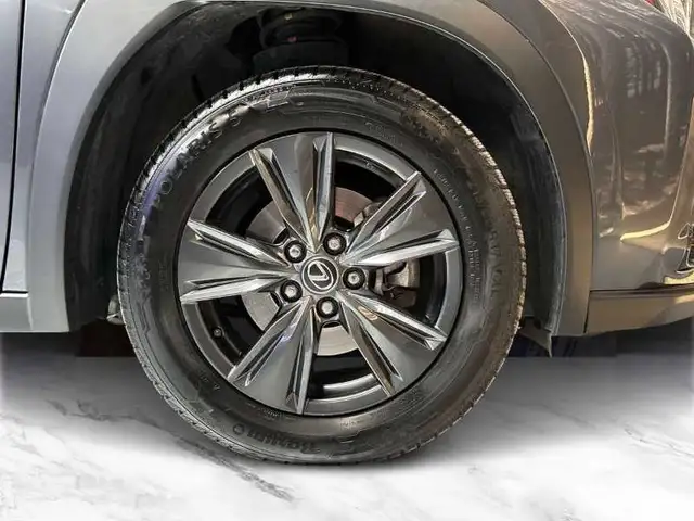 Lexus UX view 8