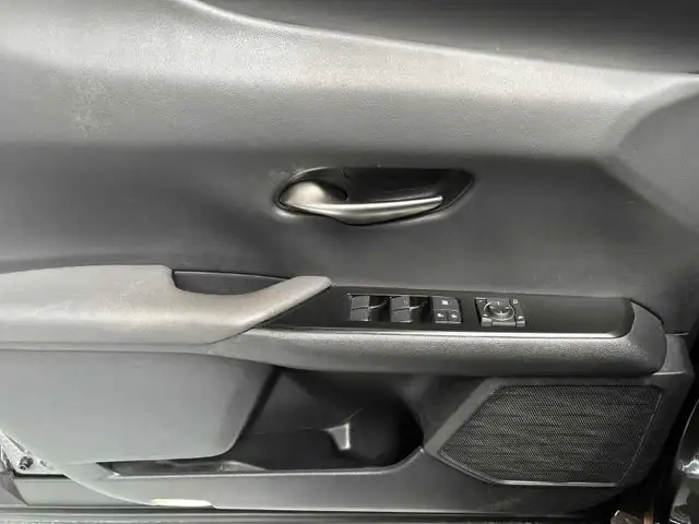 Lexus UX view 10