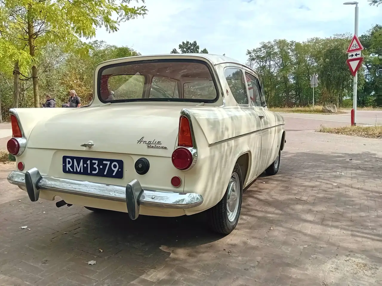 Ford Anglia 105e, foto 12