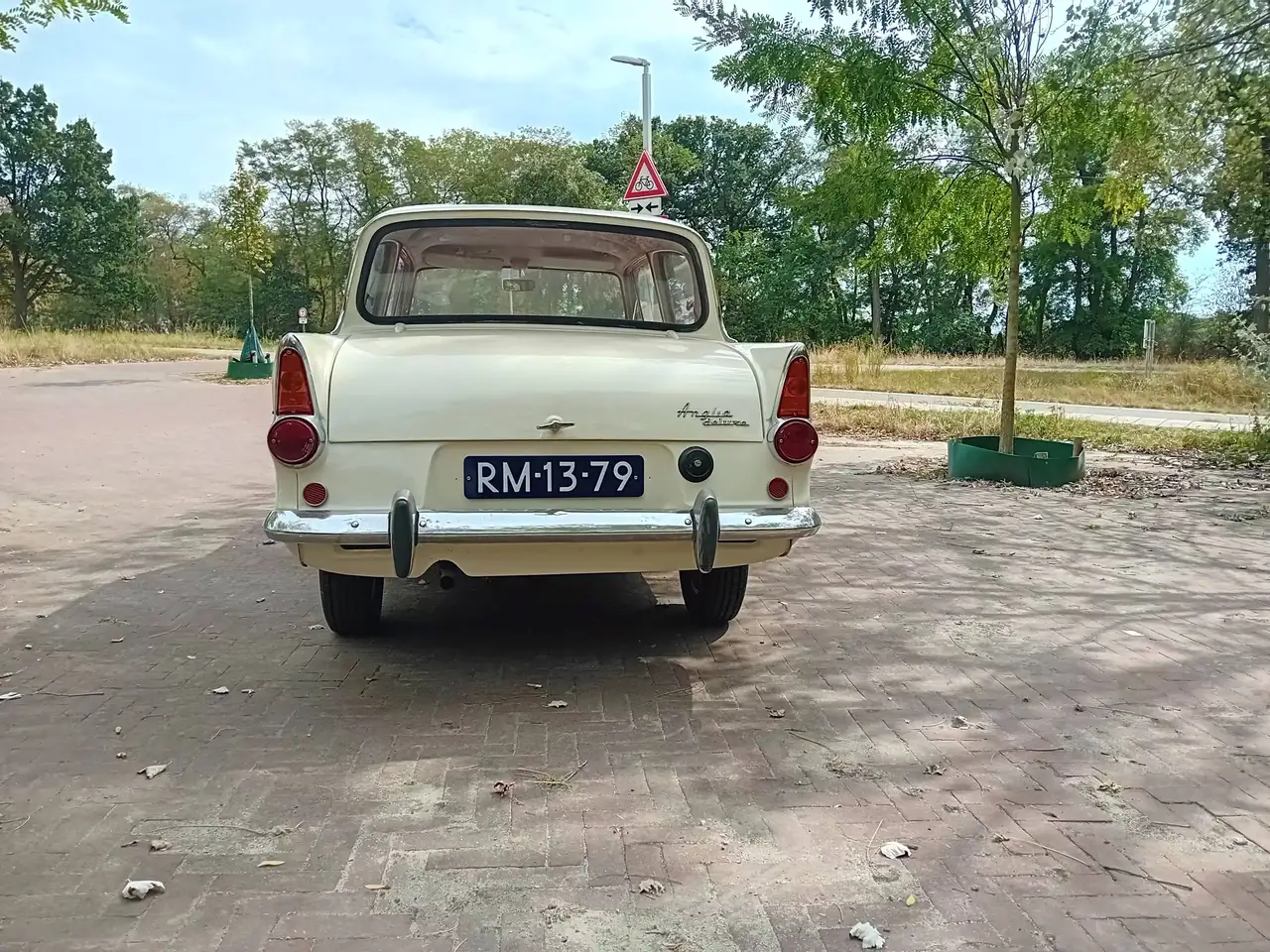Ford Anglia 105e, foto 11