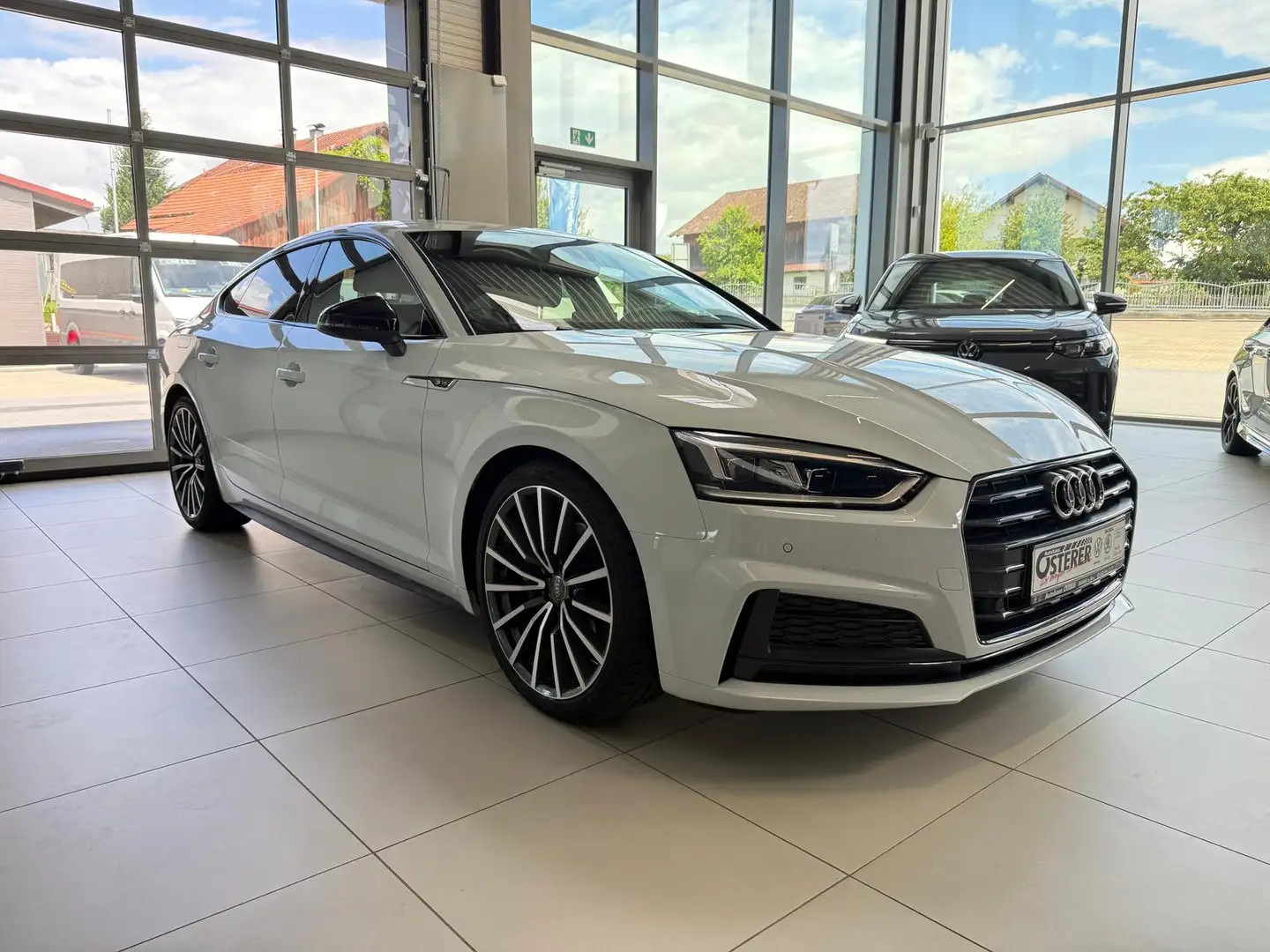 Audi A5 2.0 TDI Sportback-S-line-AHK-Navi-LED Scheinwerfer Blanc - 2
