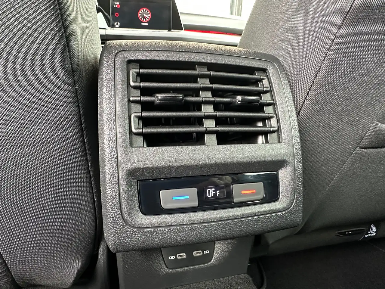 Volkswagen Golf 1.4 eHybrid Plug-IN I STYLE I Matrix Led I Alcantara I Cam I ACC, миниатюра 16
