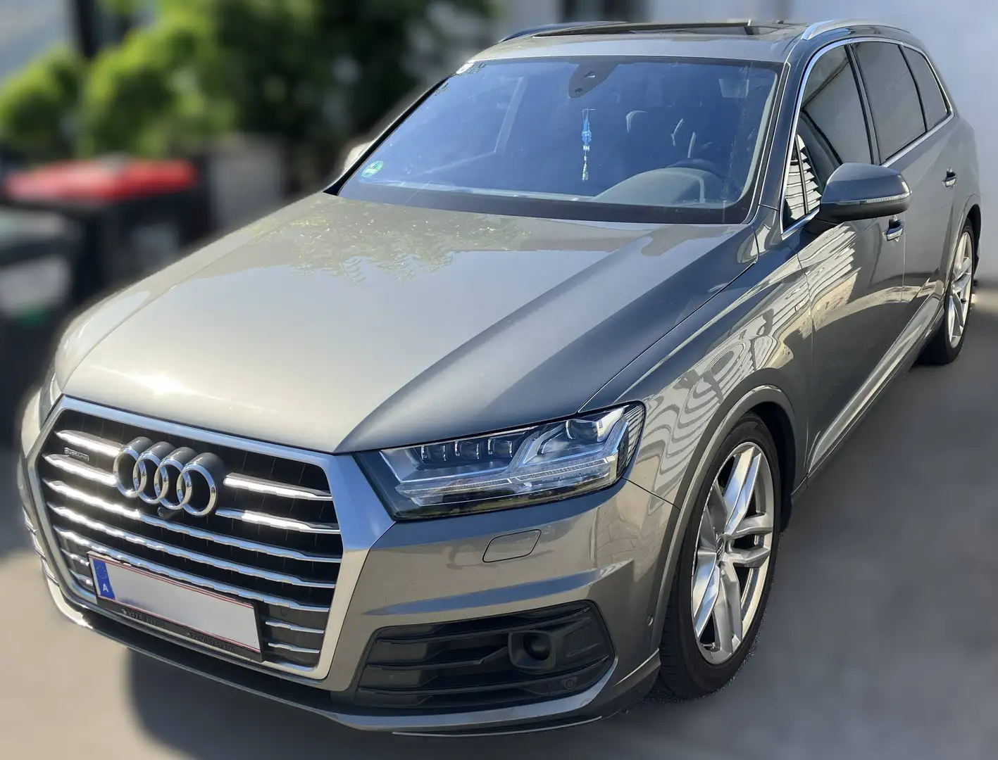 Audi Q7 3.0 TDI S-Line quattro Tiptronic Grau - 1