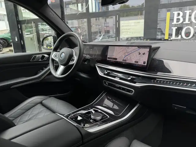 BMW X5 view 6