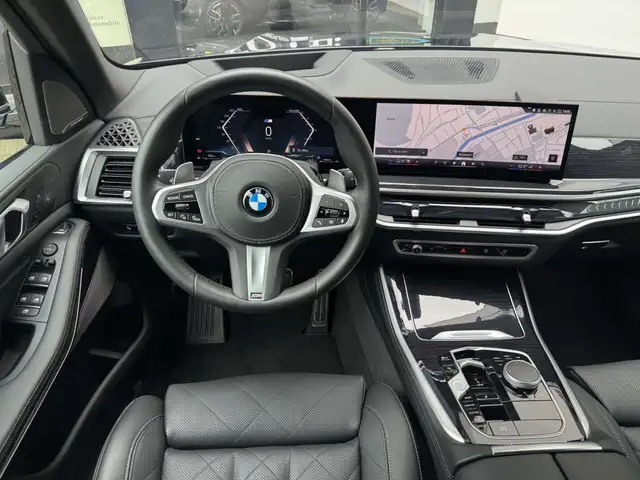 BMW X5 view 7