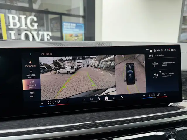 BMW X5 view 11