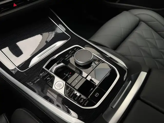 BMW X5 view 14