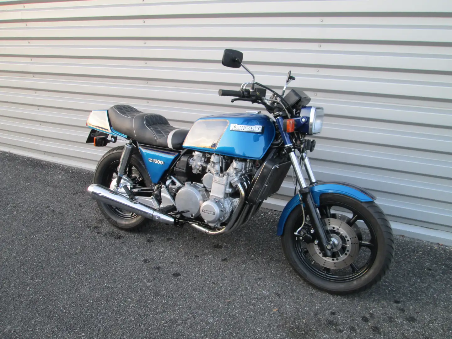 Kawasaki Z 1300 Bleu - 1