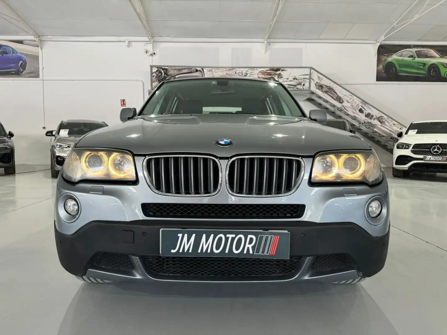 BMW X3 3.0d Aut. Gris - 2