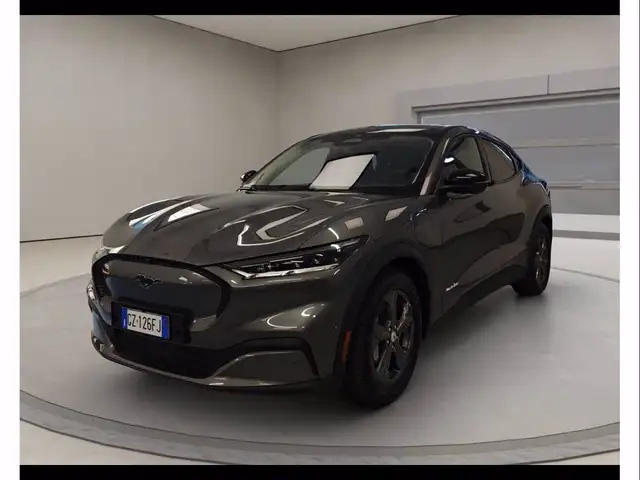 Ford Mustang Mach-E Standard Range RWD