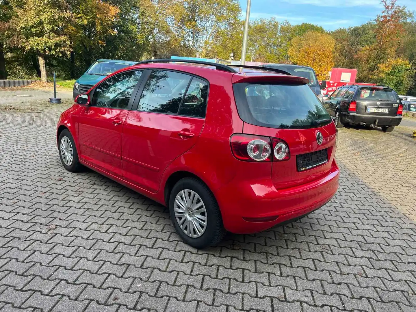 Volkswagen Golf Plus Trendline Navi  Klima 1 Hand Preis inkl Neu Tüv Červená - 1