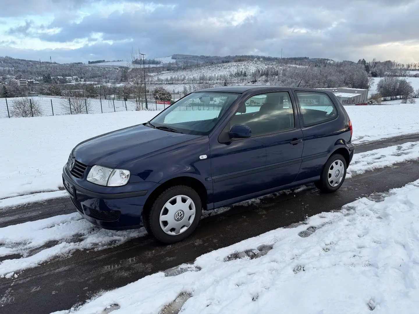 Volkswagen Polo 1.4 44kW Match erst 62.000km Blau - 2