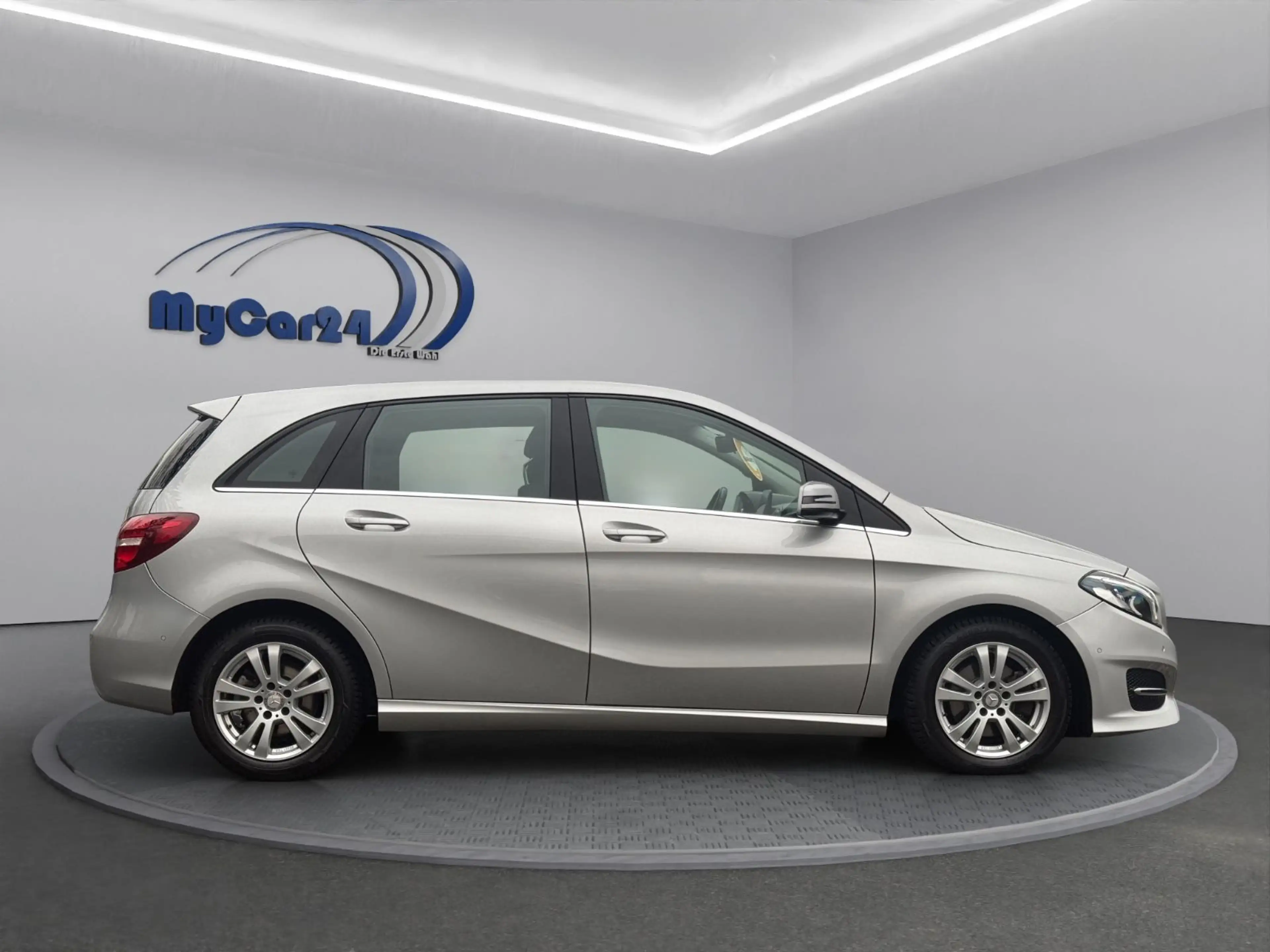 Mercedes-Benz B 200 CDI°Autom.°Service/ TÜV Neu°Urban — photo 12