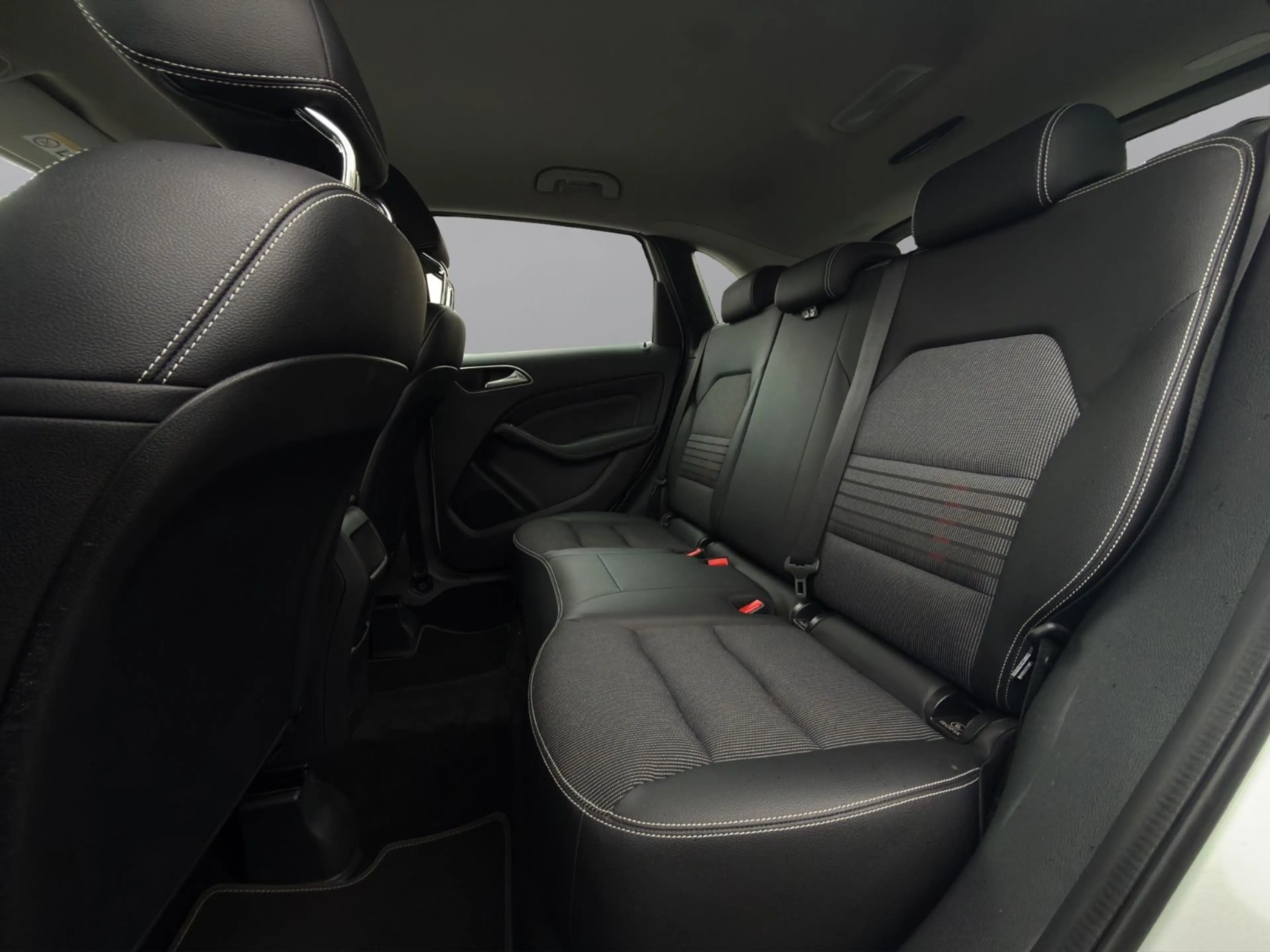 Mercedes-Benz B 200 CDI°Autom.°Service/ TÜV Neu°Urban — photo 14
