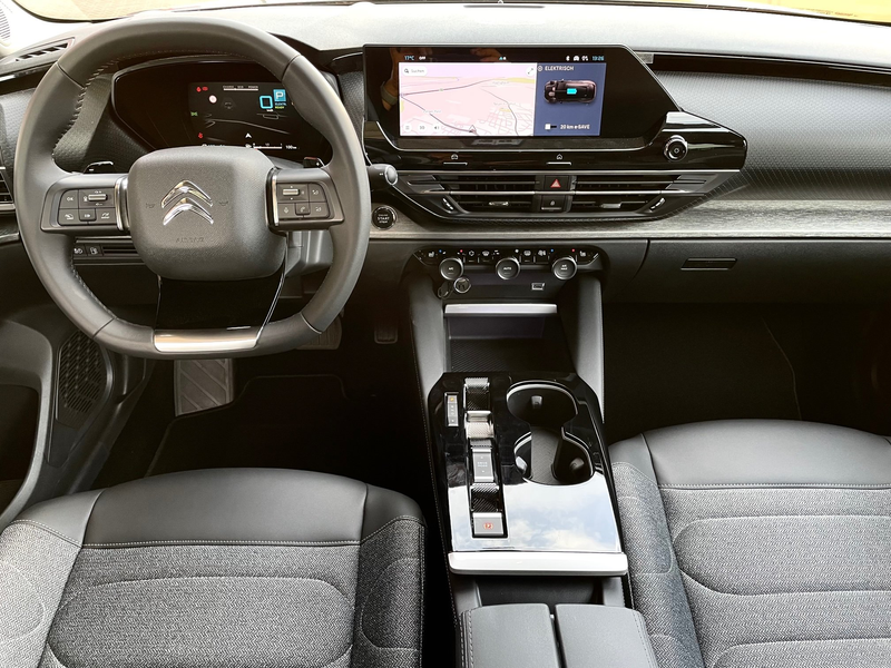 Citroen C5 X Plug in Hybrid 225ë EAT8 Automatik — photo 12