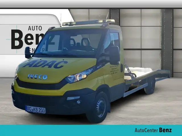 Iveco Daily Abschleppwagen juzjade.pl Aufbau el. Winde