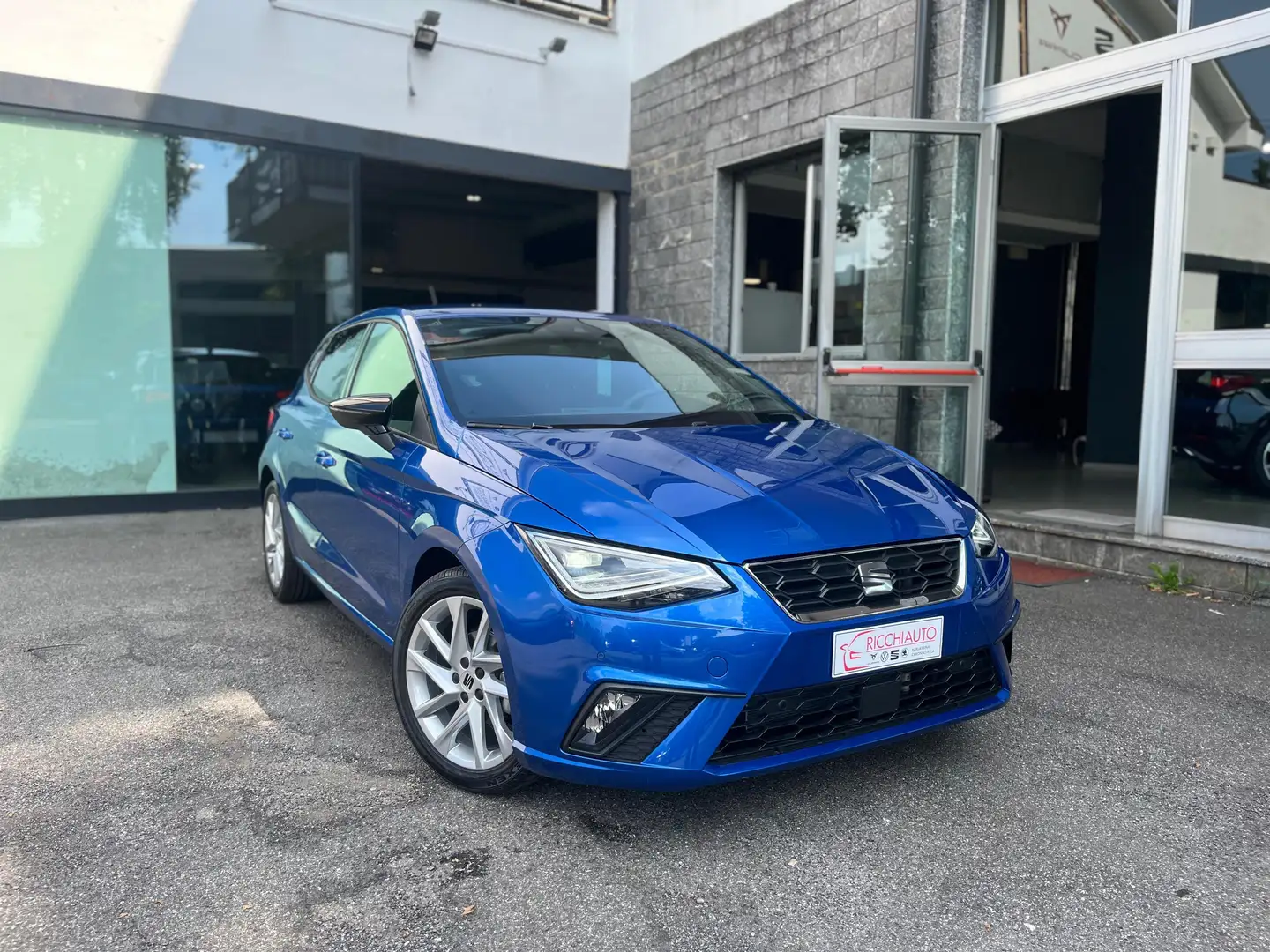 SEAT Ibiza 1.0 EcoTSI FR 95 CV plava - 1