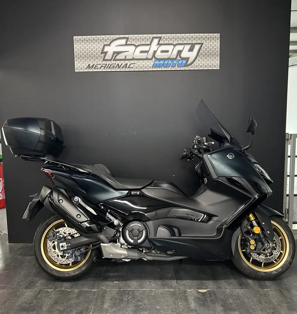 Yamaha TMAX 560 crna - 1