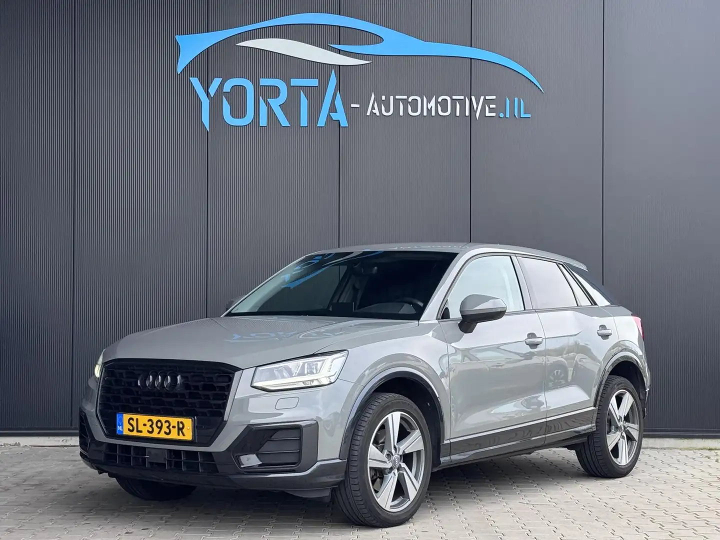 Audi Q2 1.0 TFSI Sport AUTOMAAT|NL AUTO|PDC|MATRIX LED|NAR Grau - 1