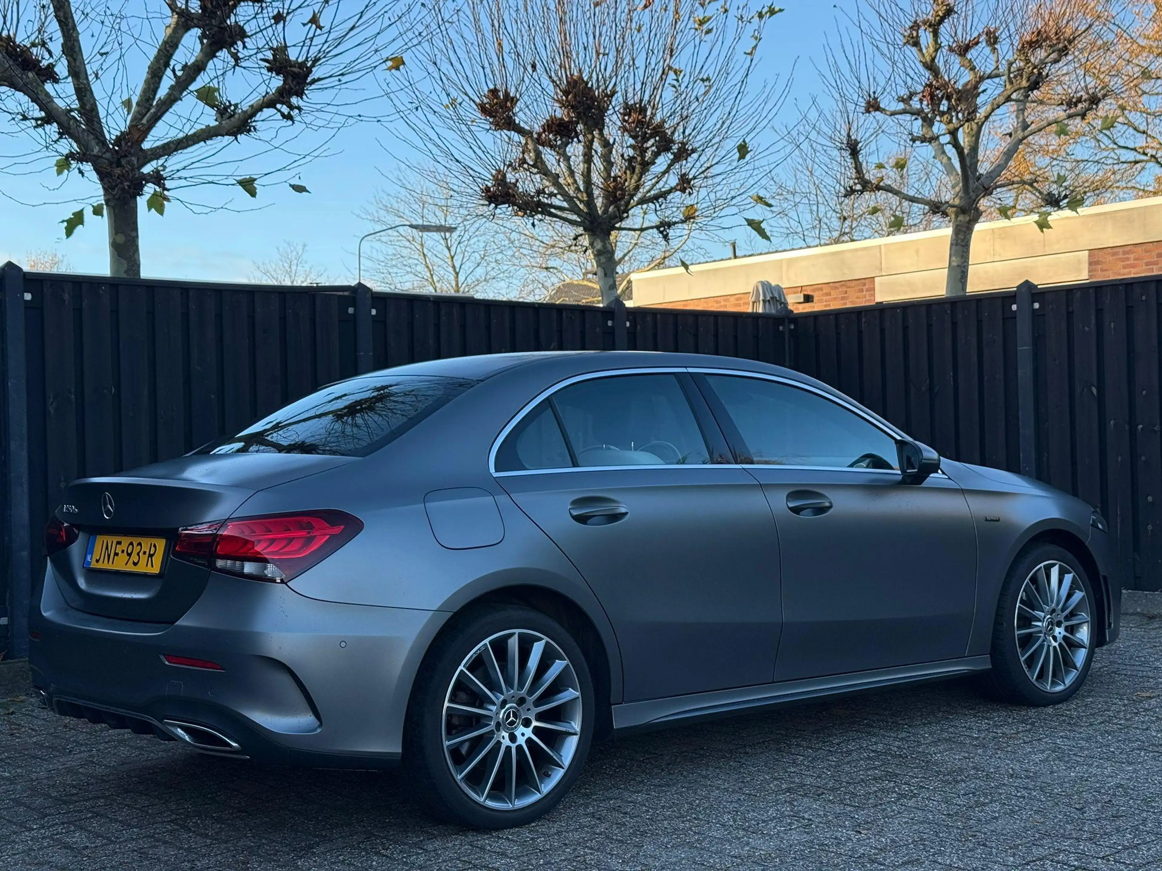 Mercedes-Benz A 250 e AMG Line — photo 6