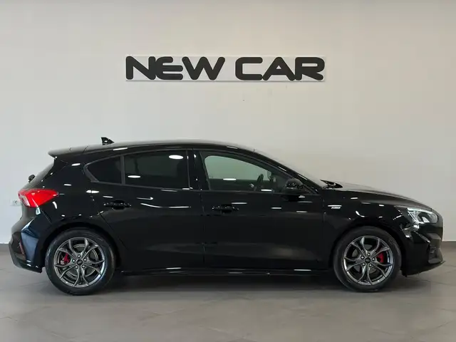 Ford Focus view 6