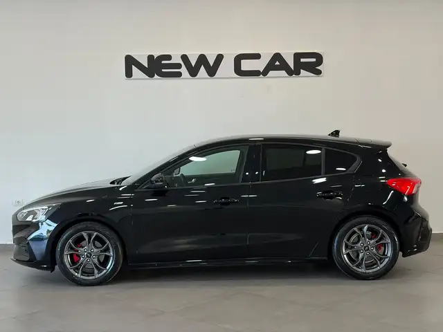 Ford Focus view 5