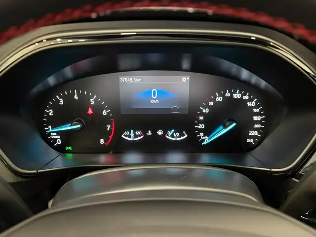 Ford Focus view 14