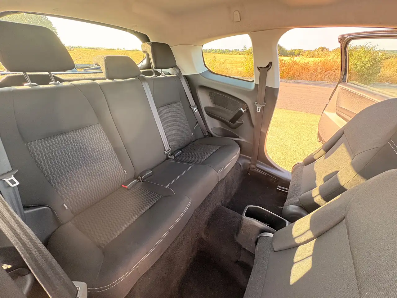 Peugeot 208 208 — photo 7