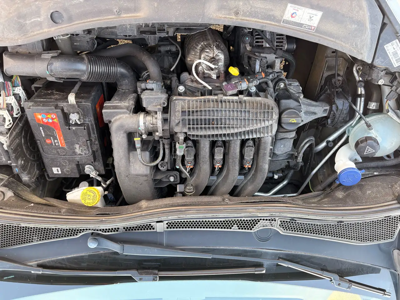 Peugeot 208 208 — photo 8