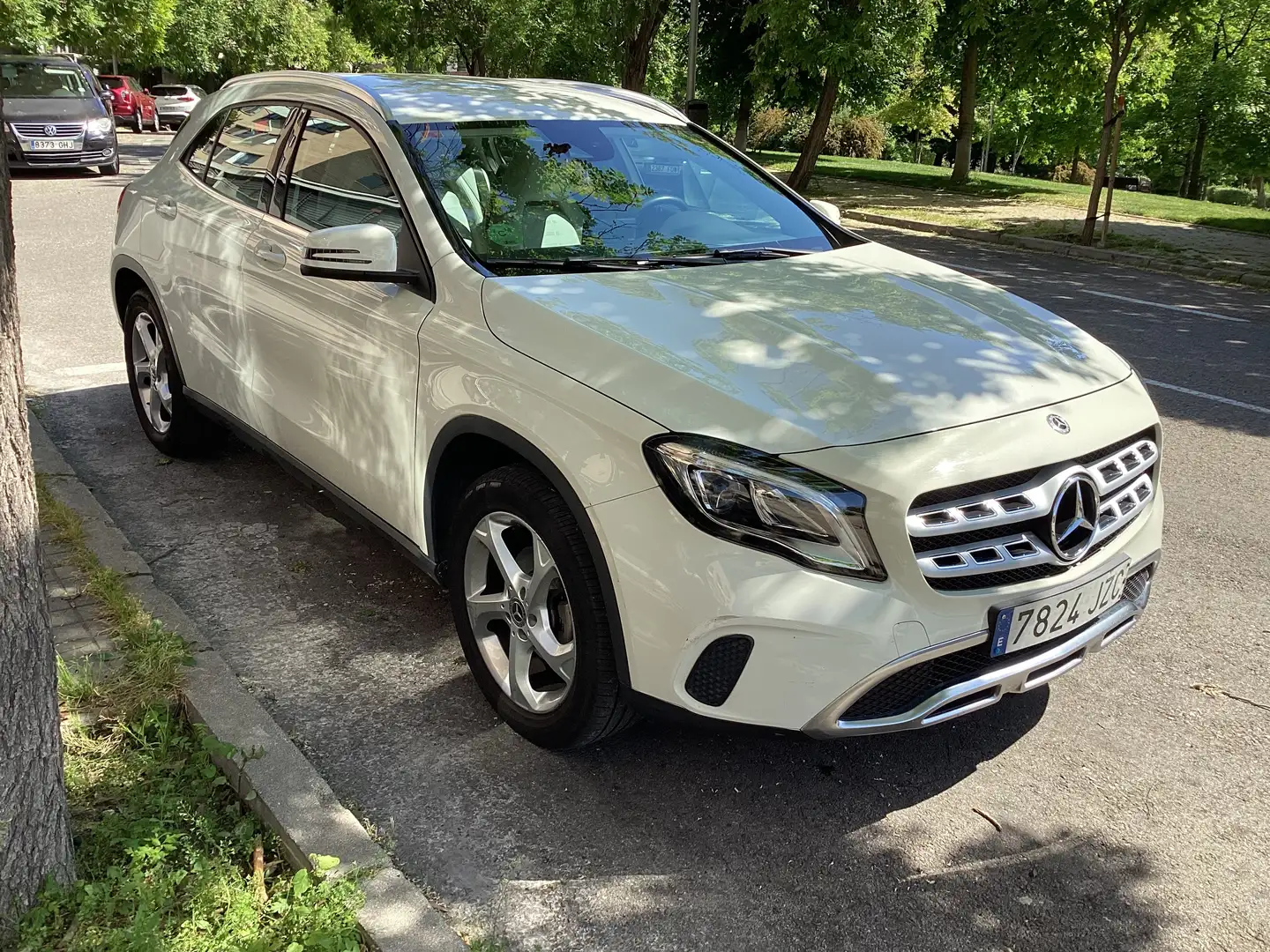 Mercedes-Benz GLA 220 GLA 220d 7G-DCT 177 - 2