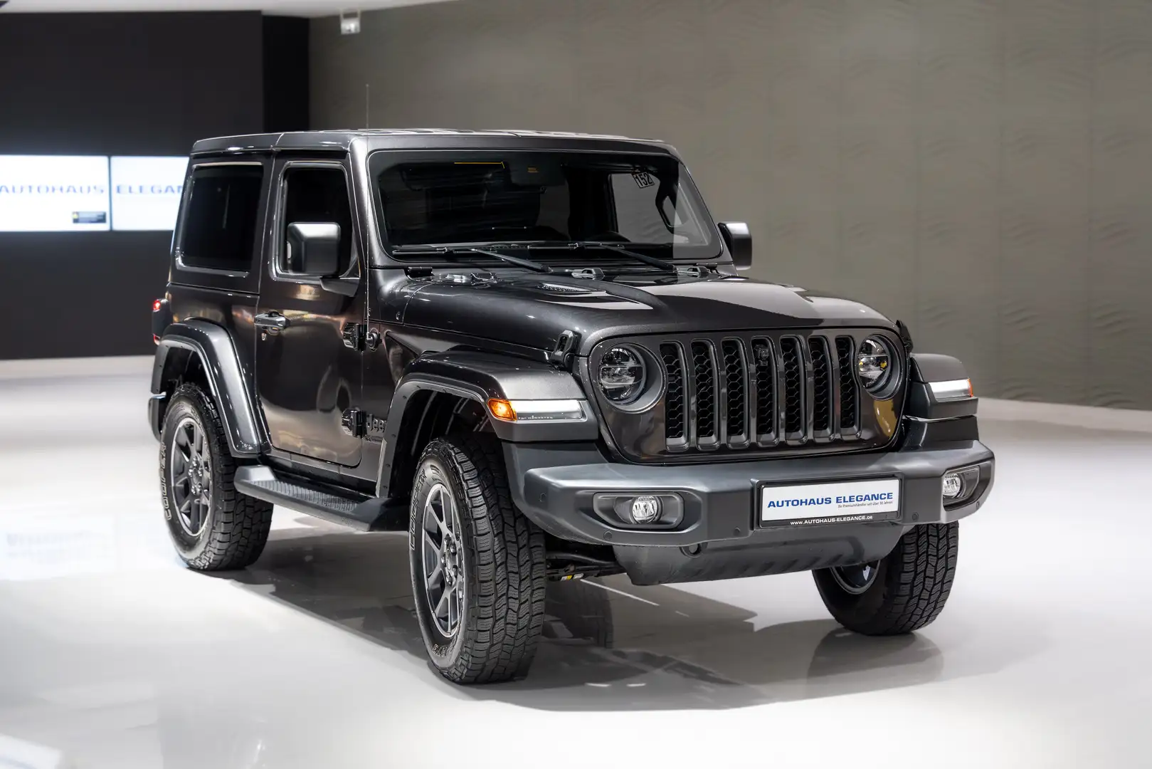 Jeep Wrangler Sahara*ALPINE-PREMIUM*KAMERA* Grau - 2