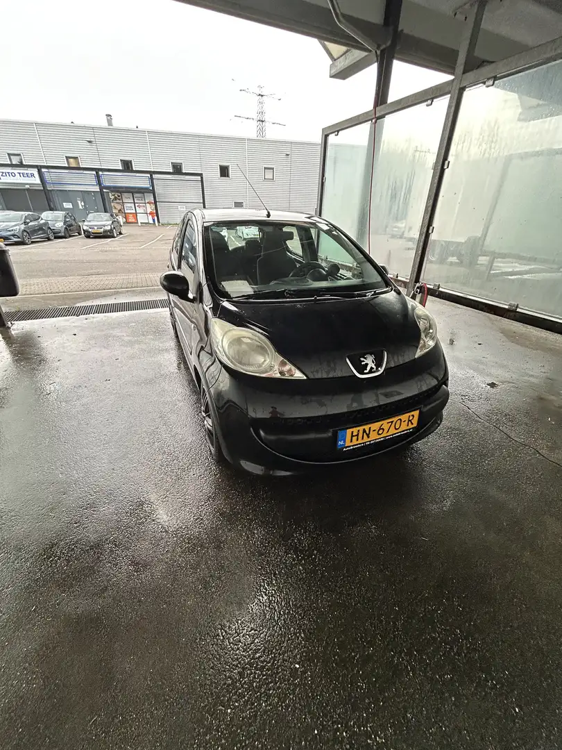 Peugeot 107 1.0-12V XR Zwart - 1
