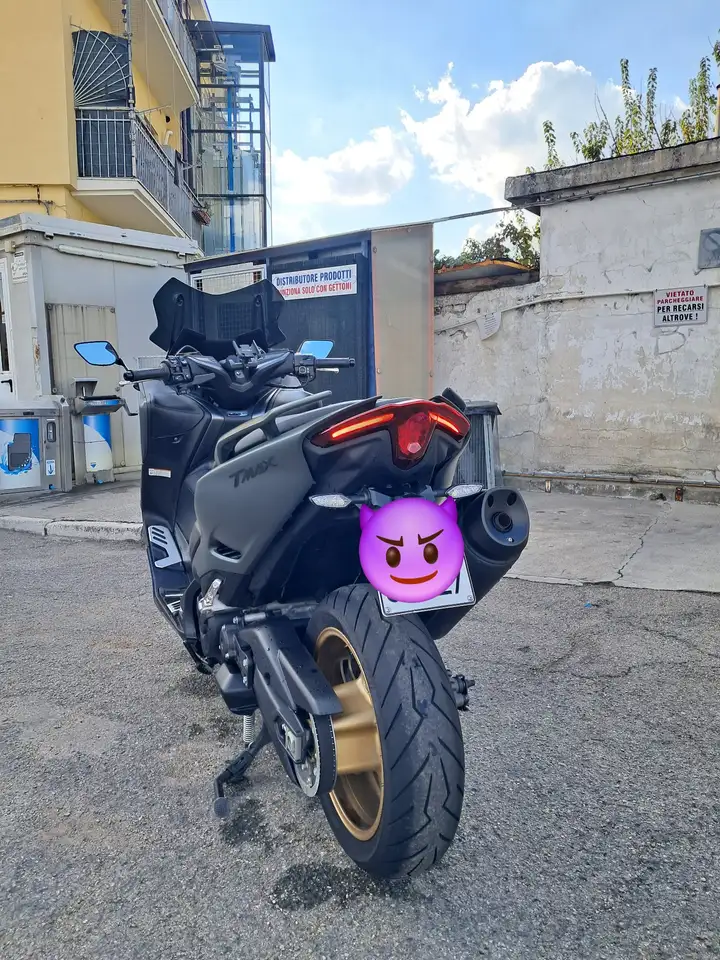 Yamaha Tmax 560