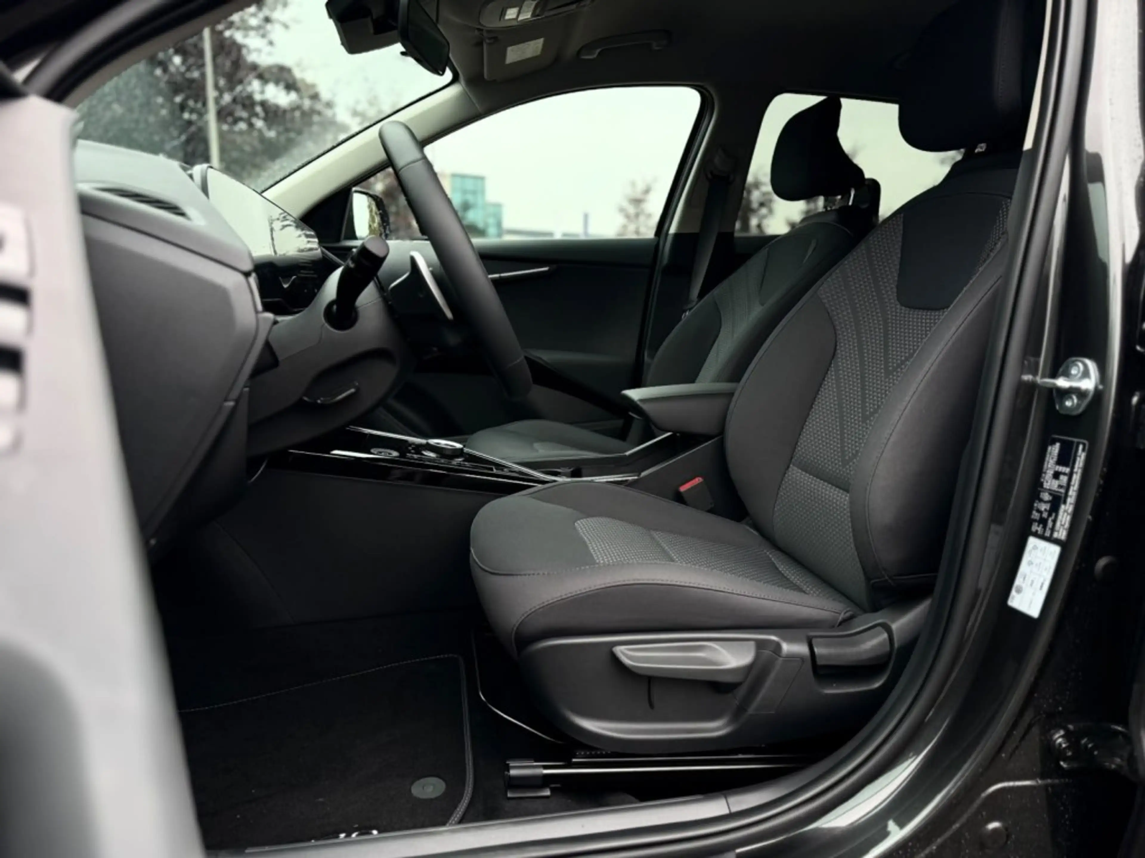 Kia Niro EV 64.9 kWh CAMERA CARPLAY STOEL- EN STUURVERWARMI — photo 9